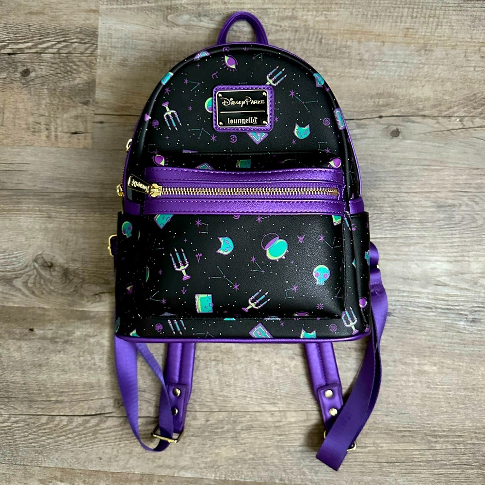 The hocus pocus loungefly- Disney